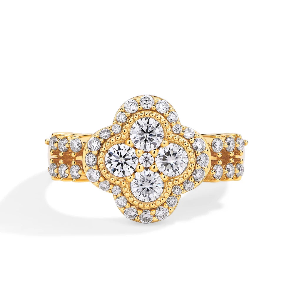 Lustre Luxe Clover Ring