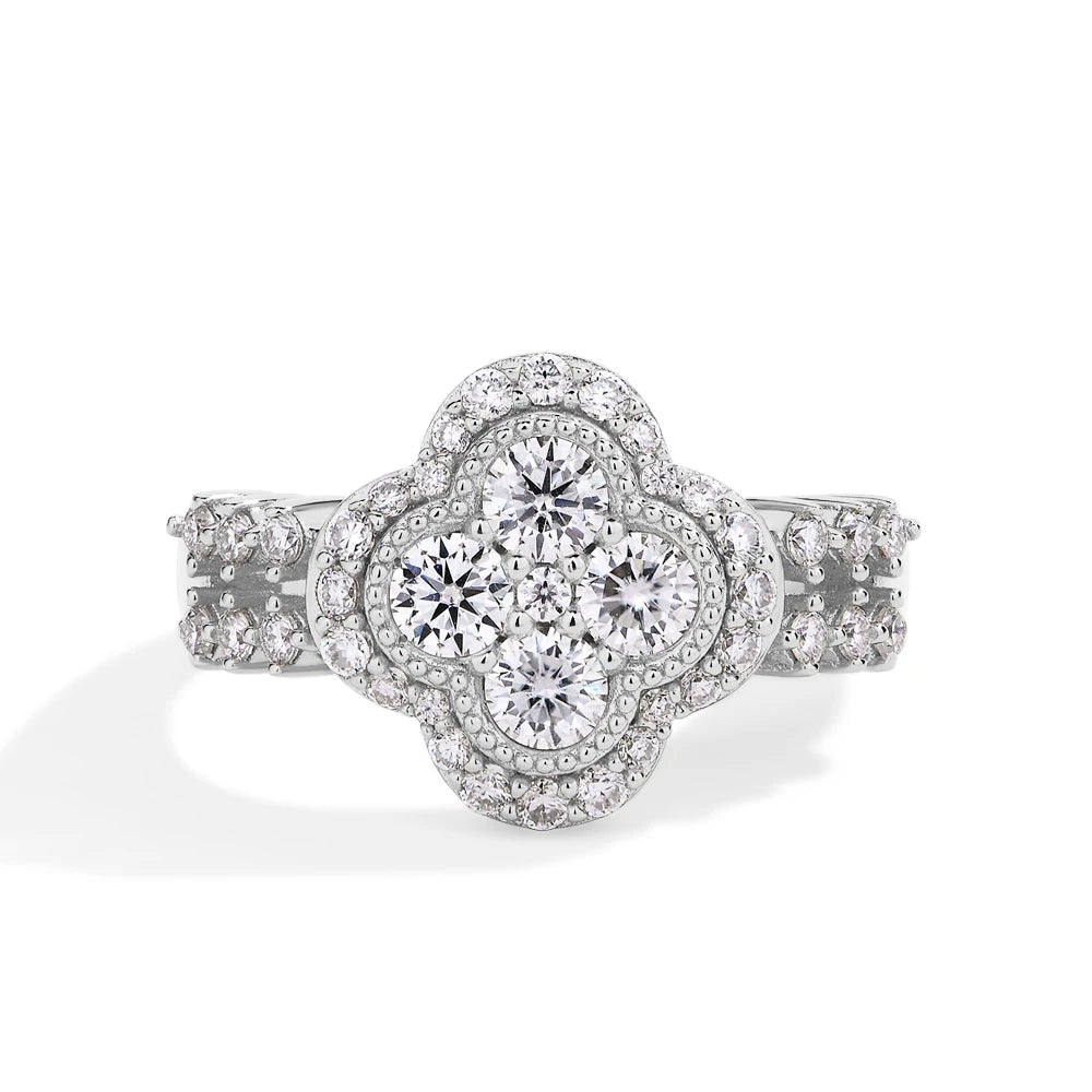 Lustre Luxe Clover Ring